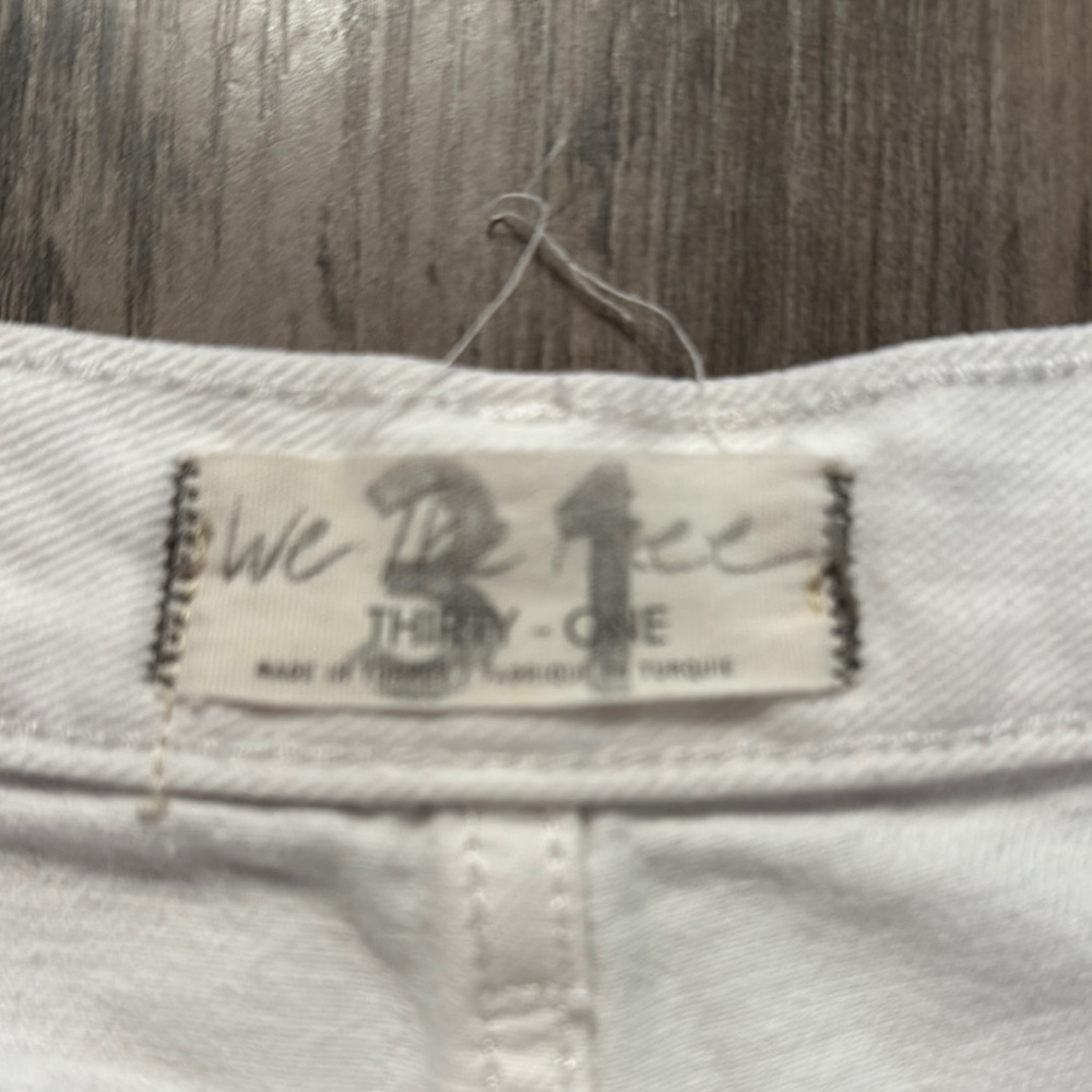 Free People We The Free White Distressed Jean Shorts Frayed Hem - Picture 2 of 6